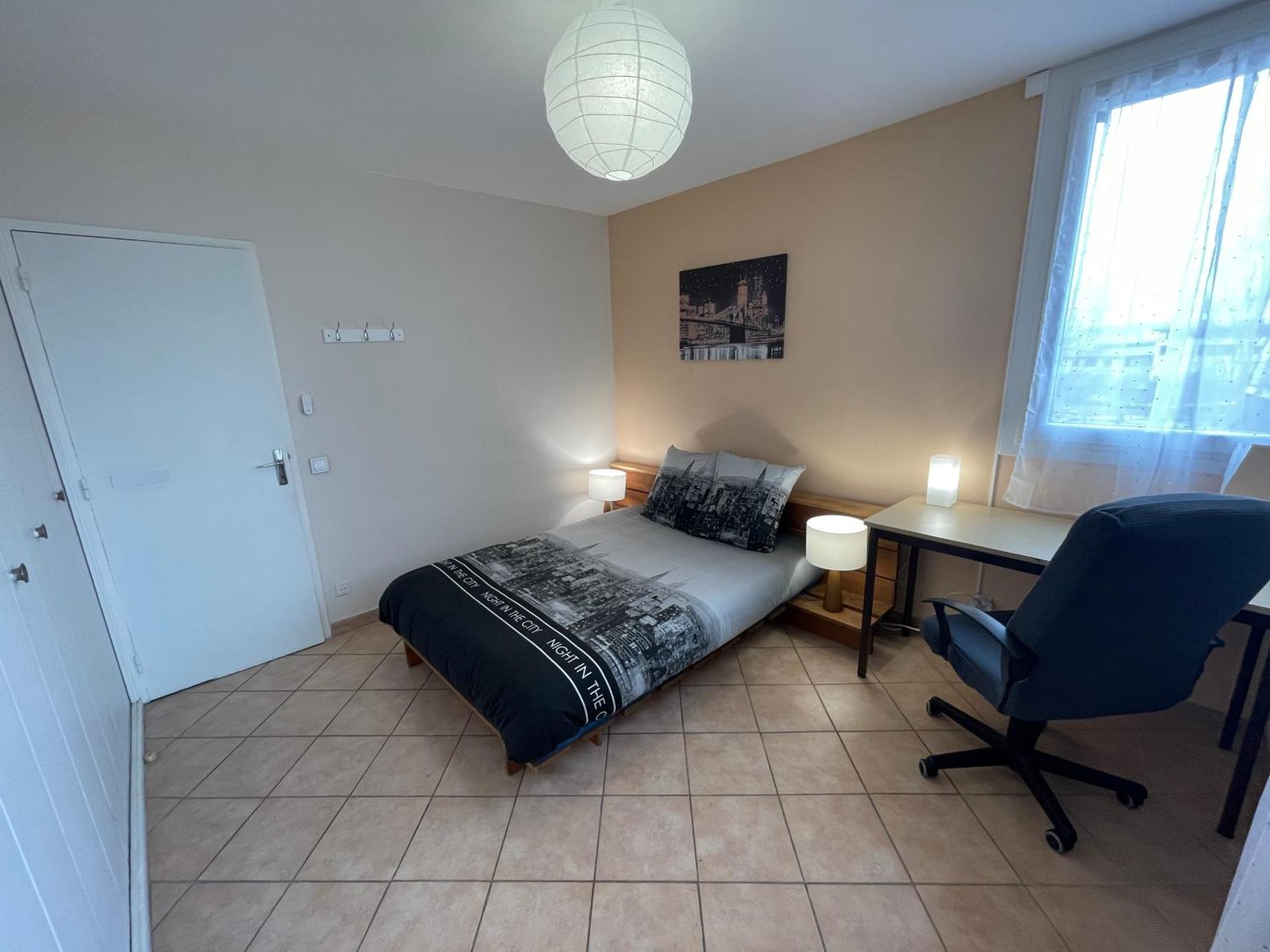 Chambre Privee En Colocation Dans Un Appartement Vaulx En Velin Centre Zewnętrze zdjęcie