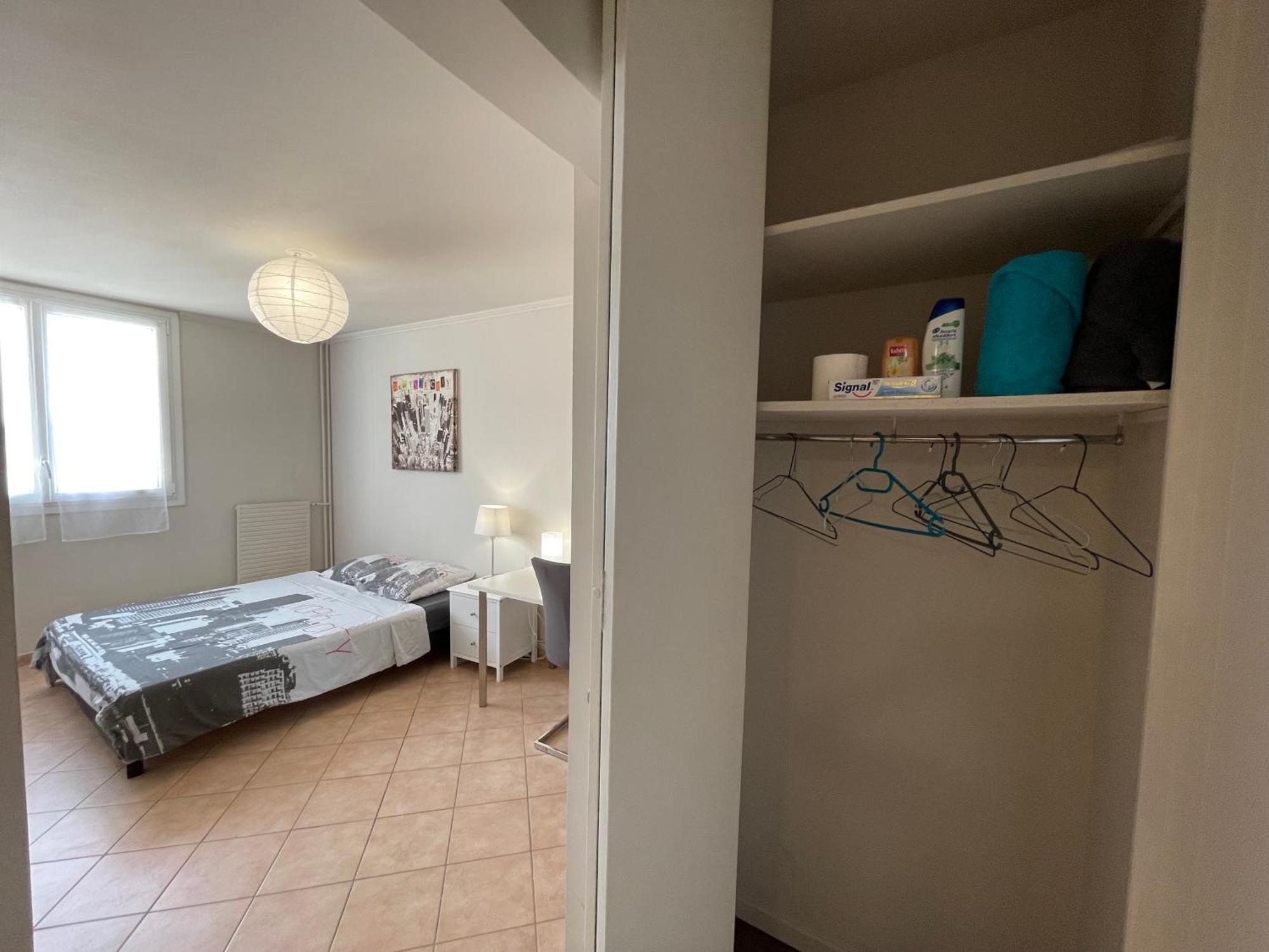 Chambre Privee En Colocation Dans Un Appartement Vaulx En Velin Centre Zewnętrze zdjęcie