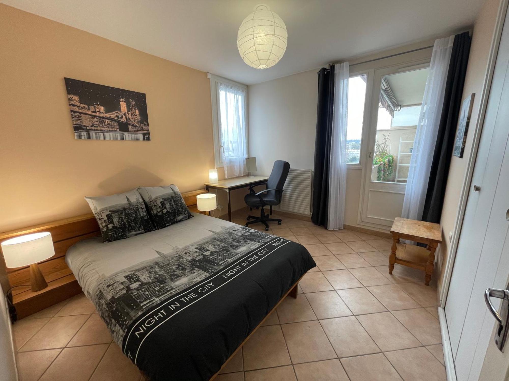 Chambre Privee En Colocation Dans Un Appartement Vaulx En Velin Centre Zewnętrze zdjęcie